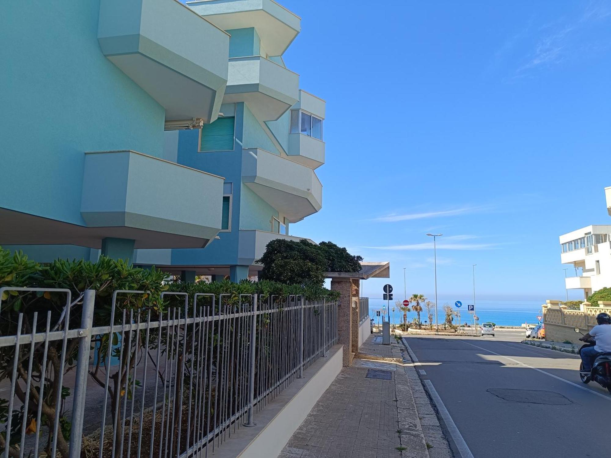 B&B Delfis II Gallipoli Bagian luar foto